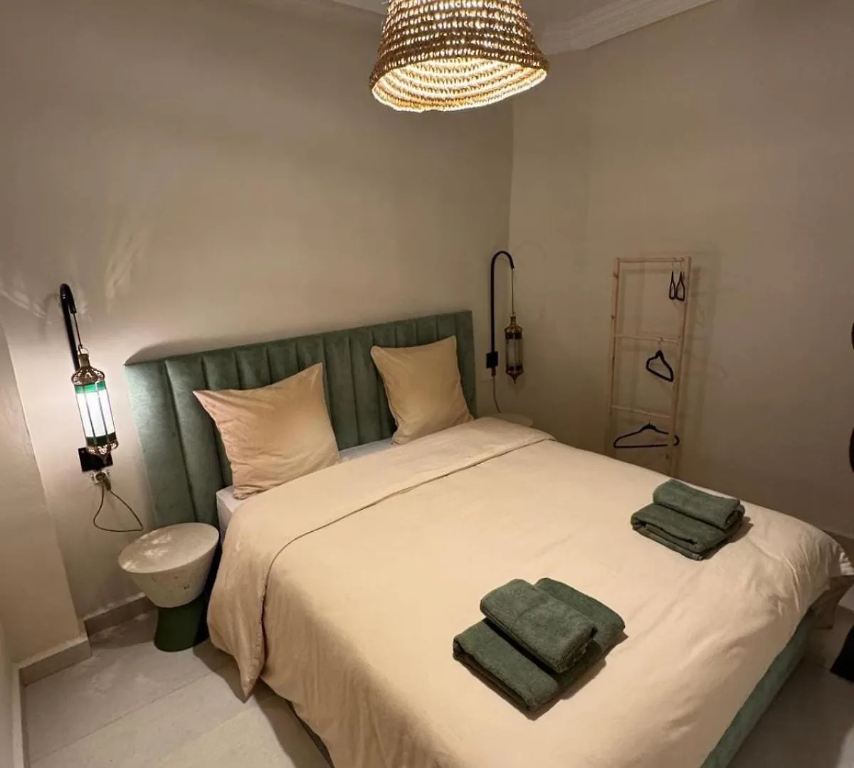 Apartment Maison 3 Chambre Avec Bassin Chauffee Centre Ville Gueliz Marrakesh
