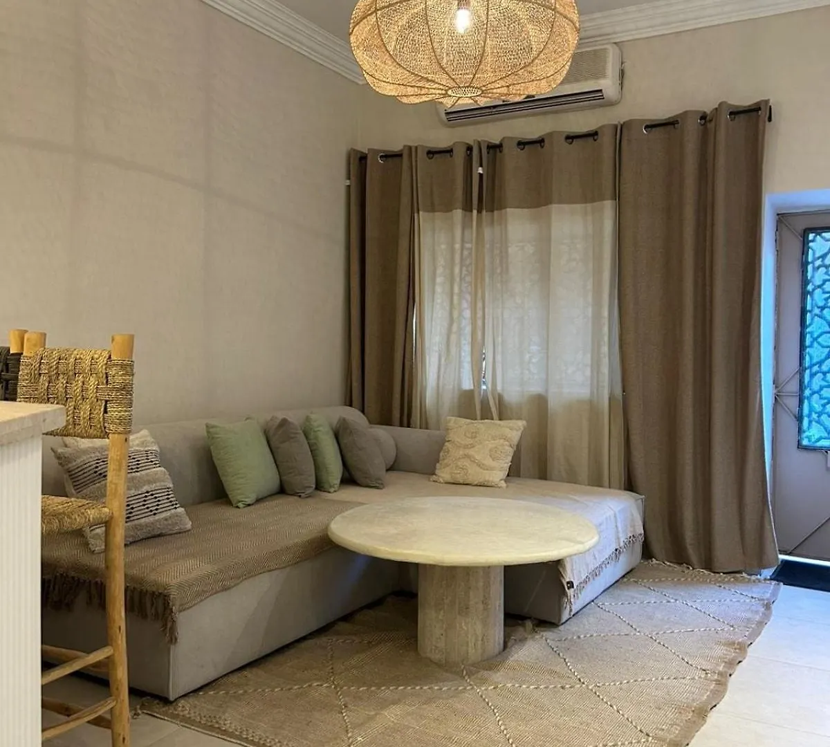 Maison 3 Chambre Avec Bassin Chauffee Centre Ville Gueliz Marrakesh Apartment